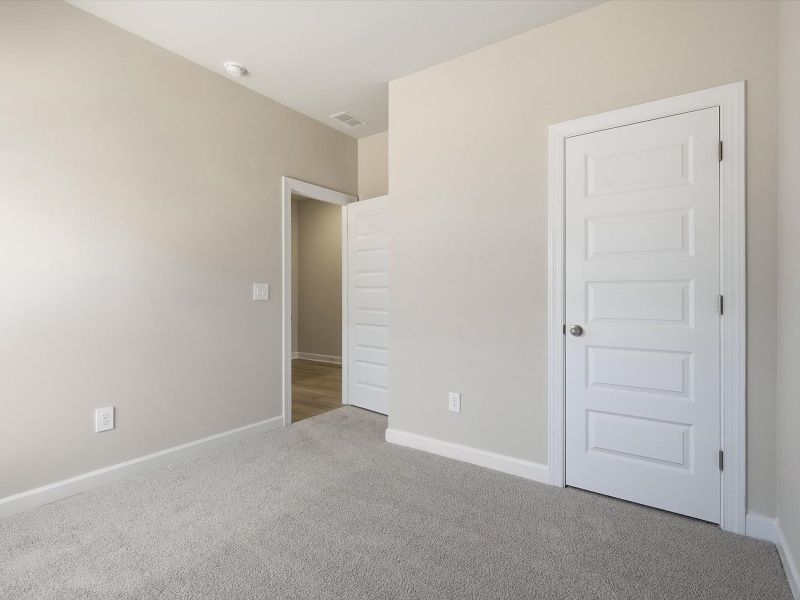 Spacious, unfurnished interior of a new home in Vickery Station, Woodruff (Image 16). Spacious, unfurnished interior of a new home in Vickery Station, Woodruff (Image 16).