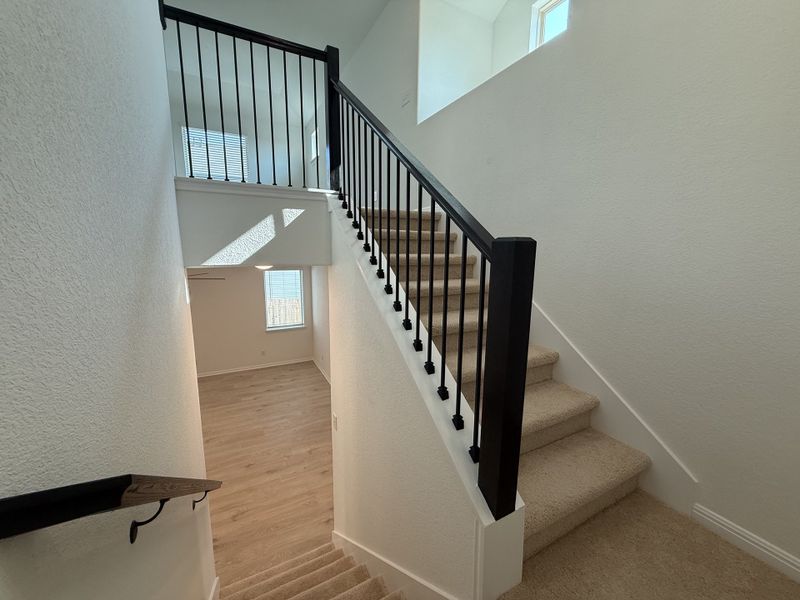 Spacious, unfurnished interior of a new home in The Hills of Bear Creek, Austin (Image 6).
