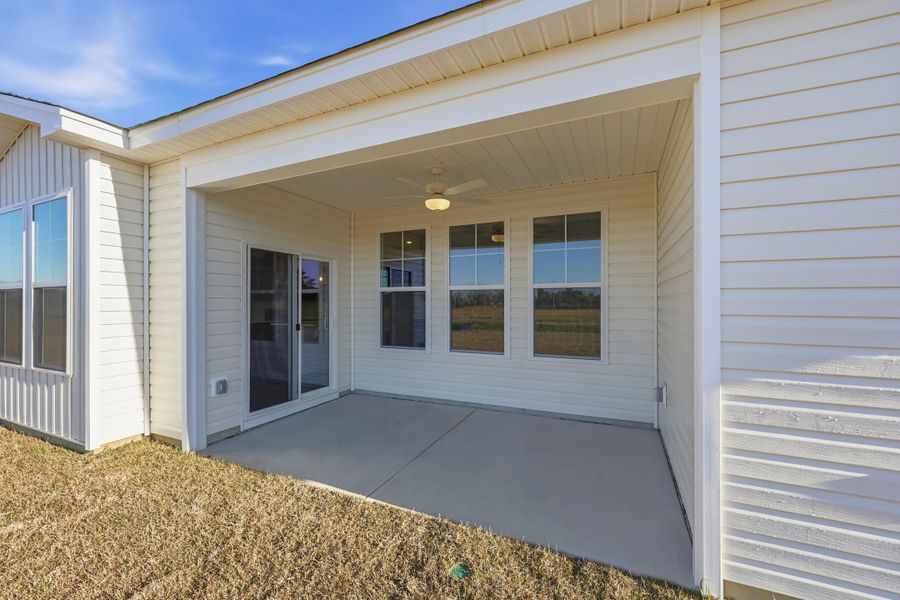 Representative exterior details of a home built from the Driftwood II by Great Southern Homes in Ashrei, Gaston (Image 33).