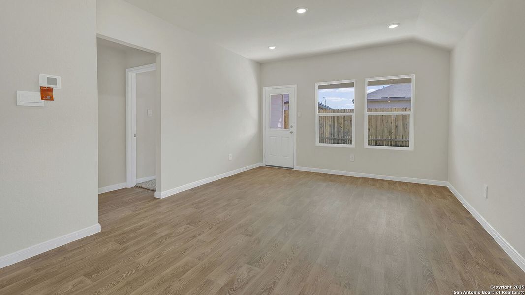 Spacious, unfurnished interior of a new home in Whisper South, San Marcos (Image 20). Spacious, unfurnished interior of a new home in Whisper South, San Marcos (Image 20).