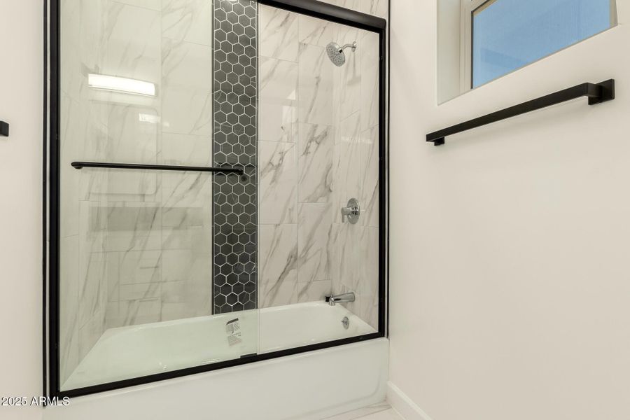 32 - 375TH 5536 32 - 375TH 5536