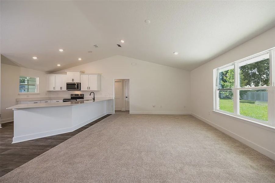 Spacious, unfurnished interior of a new home in Palm Coast, Palm Coast (Image 11).