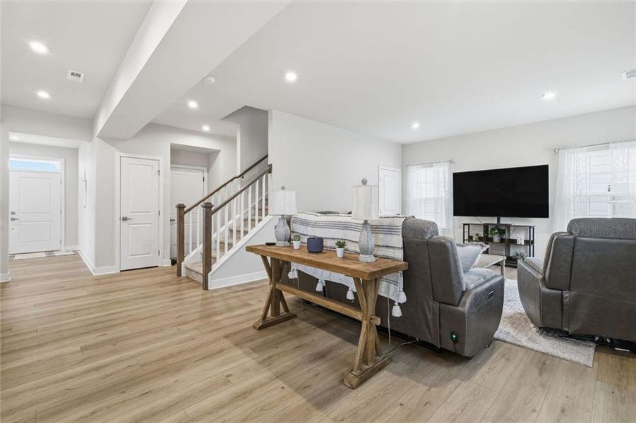 Furnished interior view inside a new home in , Calhoun (Image 9).