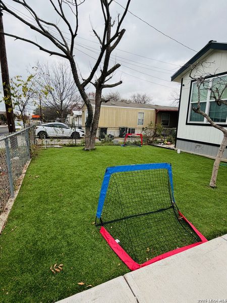 Community amenities in , Schertz (Image 23).