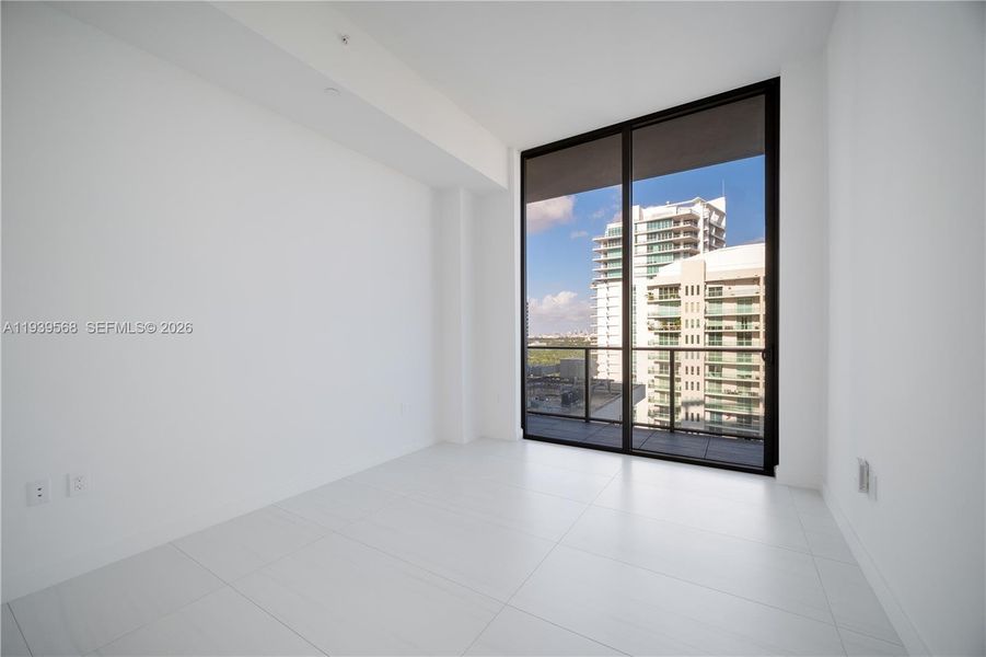 Spacious, unfurnished interior of a new home in Mr. C Residences, Miami (Image 48).