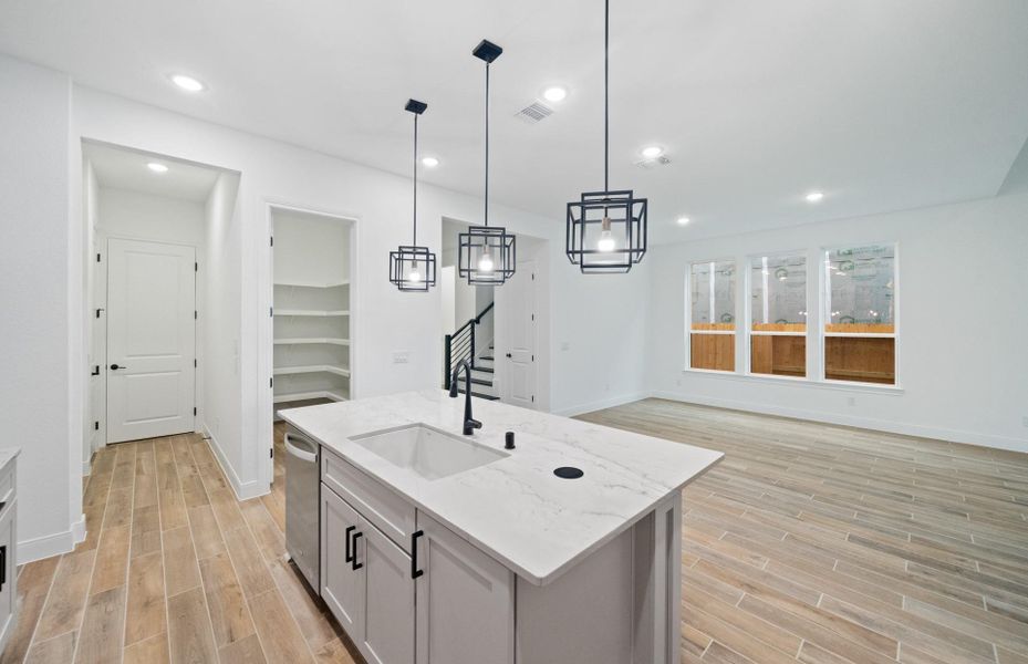 Image 12 of a home in Valencia. Image 12 of a home in Valencia.