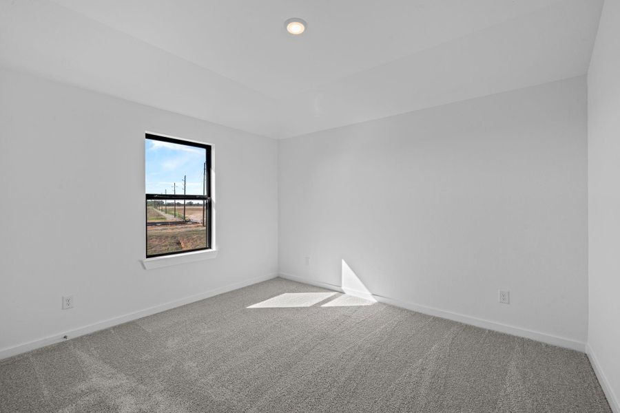 Spacious, unfurnished interior of a new home in Jubilee 45' 70', Hockley (Image 14).