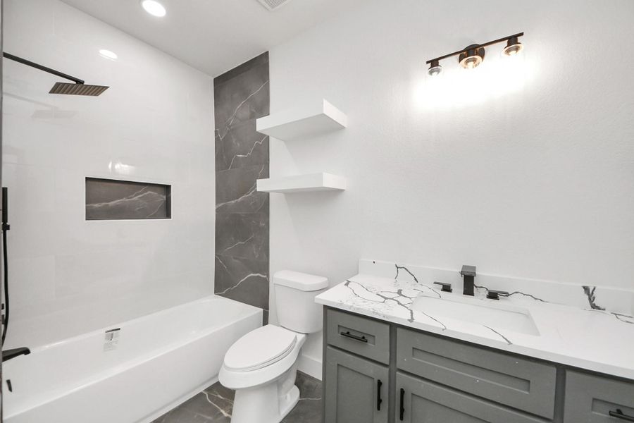 Image 9 of a home in .