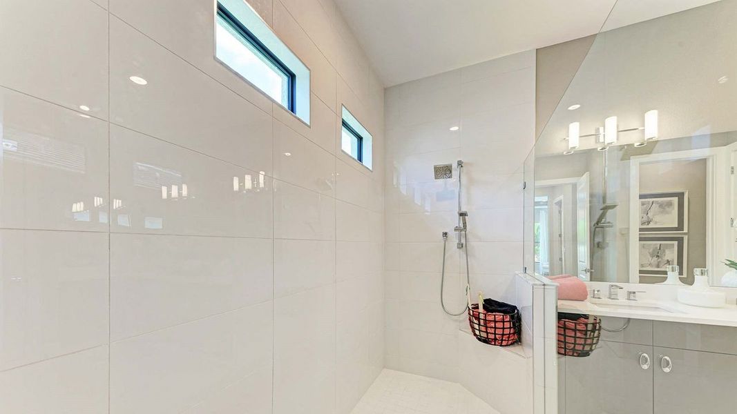 Owner's Bath