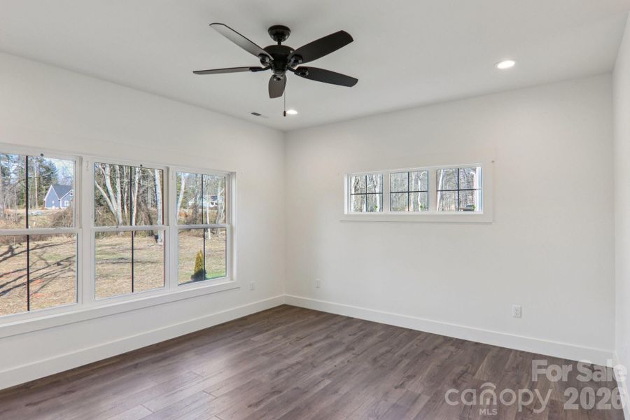 Spacious, unfurnished interior of a new home in , Hendersonville (Image 22).