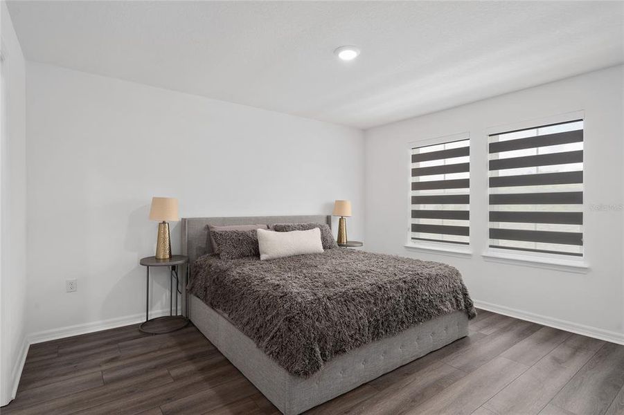 Furnished interior view inside a new home in Aulin Square, Oviedo (Image 34).