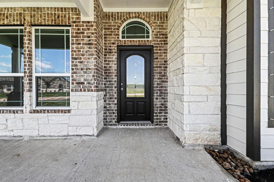 Exterior details and patio area of a home in , Bay City (Image 22).