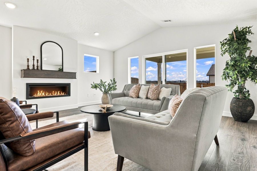 Furnished interior view inside a new home in Upland Meadows, Hermiston (Image 7).
