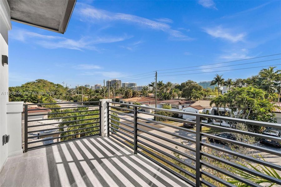 Exterior details and patio area of a home in , Surfside (Image 25).