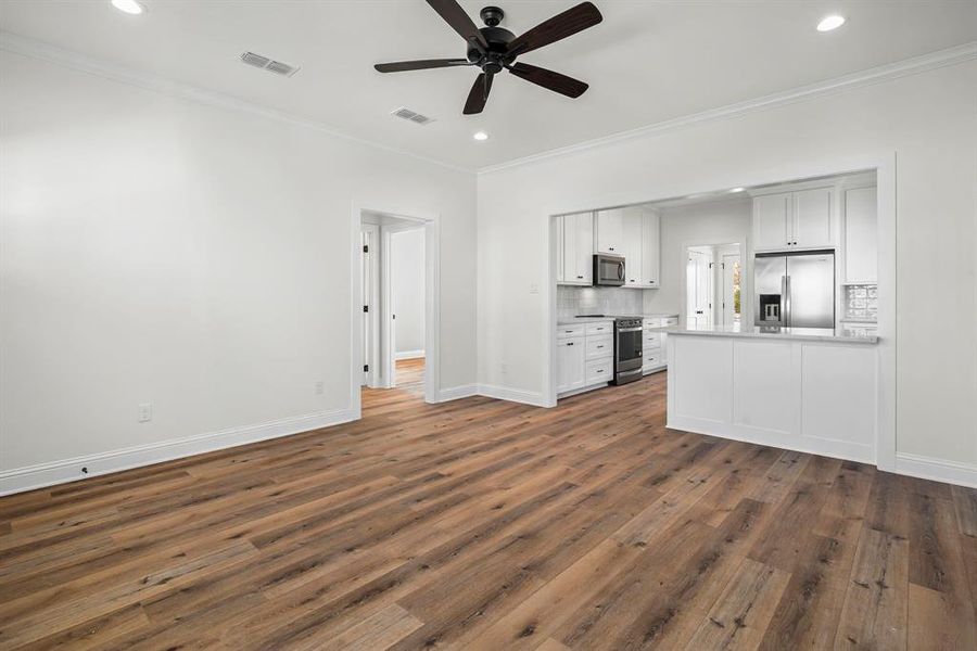 Spacious, unfurnished interior of a new home in , Sulphur Springs (Image 25). Spacious, unfurnished interior of a new home in , Sulphur Springs (Image 25).