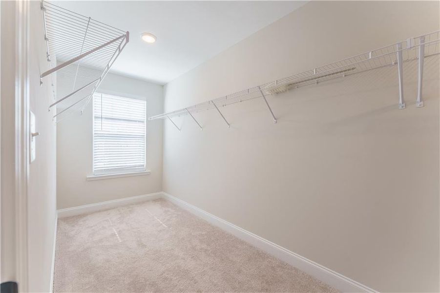 Spacious, unfurnished interior of a new home in Edenglen, Buford (Image 40).
