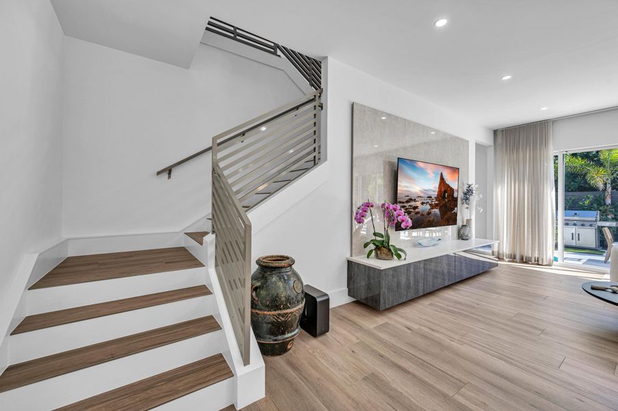 618 NE 15th AVE-51