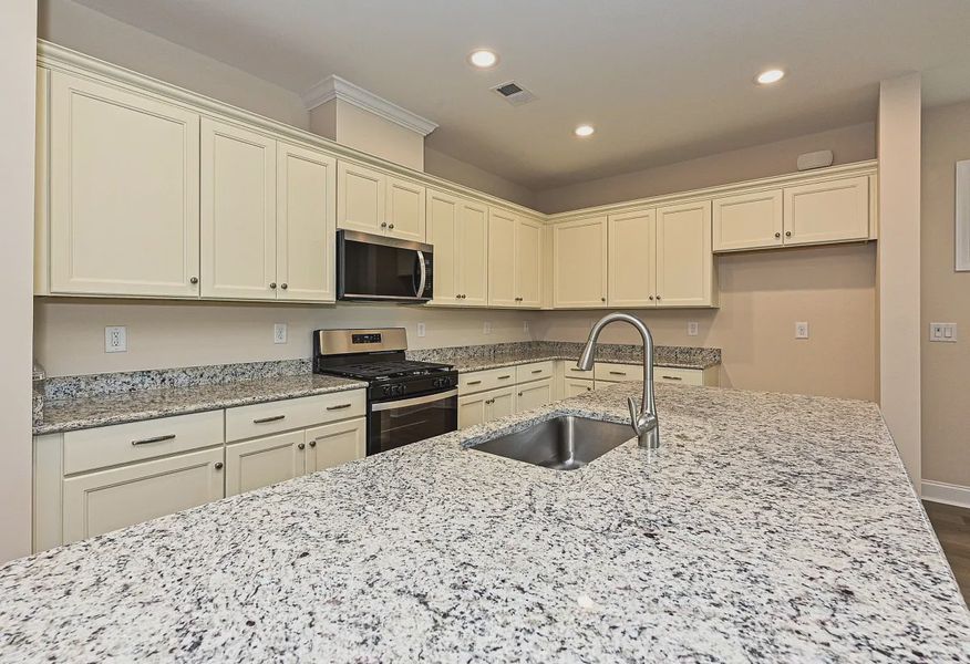 Kitchen - 5 of 27 Kitchen - 5 of 27