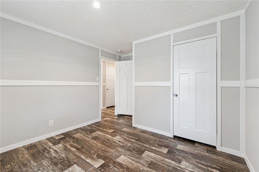 Spacious, unfurnished interior of a new home in , Lake Wales (Image 14).