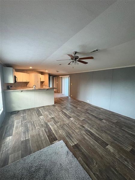 Spacious, unfurnished interior of a new home in , Mineola (Image 18). Spacious, unfurnished interior of a new home in , Mineola (Image 18).