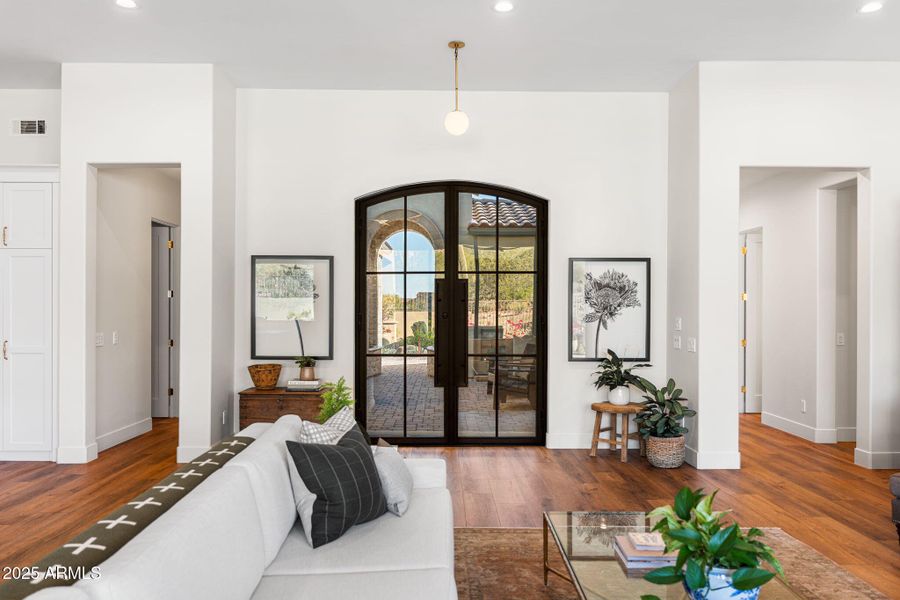 Living Room / Front Entrance