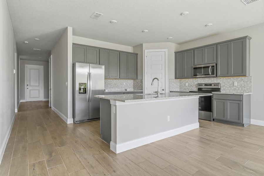 8558-DAHLIA-CIR-34986-003