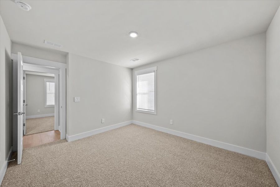 Spacious, unfurnished interior of a new home in Cedar Shoals - Signature Collection, Piedmont (Image 19).