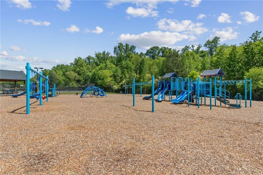 Community amenities in , Canton (Image 36).