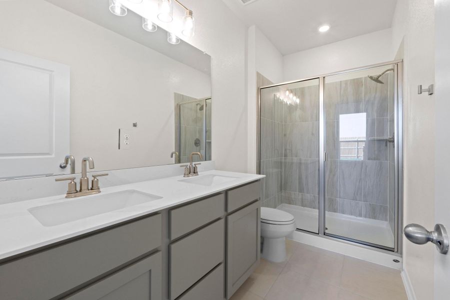 Furnished interior view inside a new home in Salerno - Heritage Collection, Round Rock (Image 9).