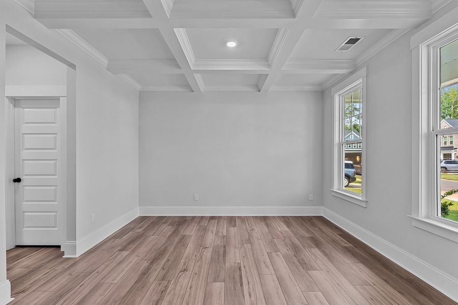 Spacious, unfurnished interior of a new home in Hanes Lake, Winston-Salem (Image 21).