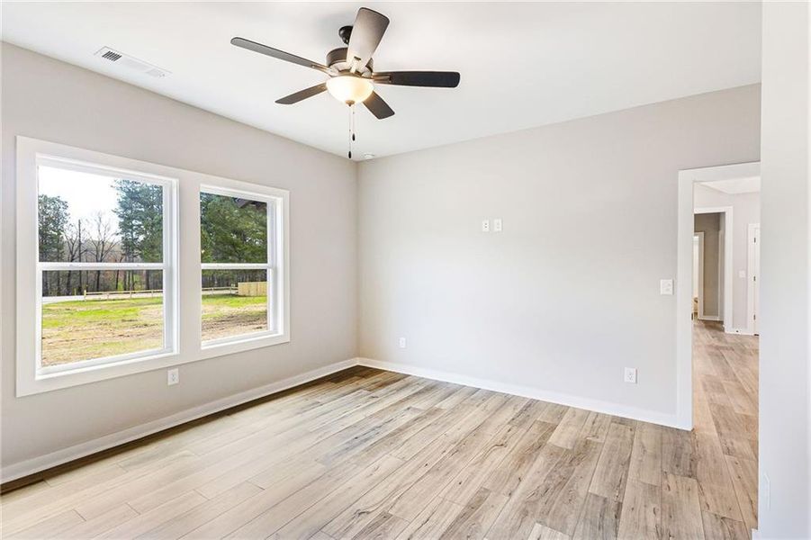 Spacious, unfurnished interior of a new home in , Bremen (Image 27).