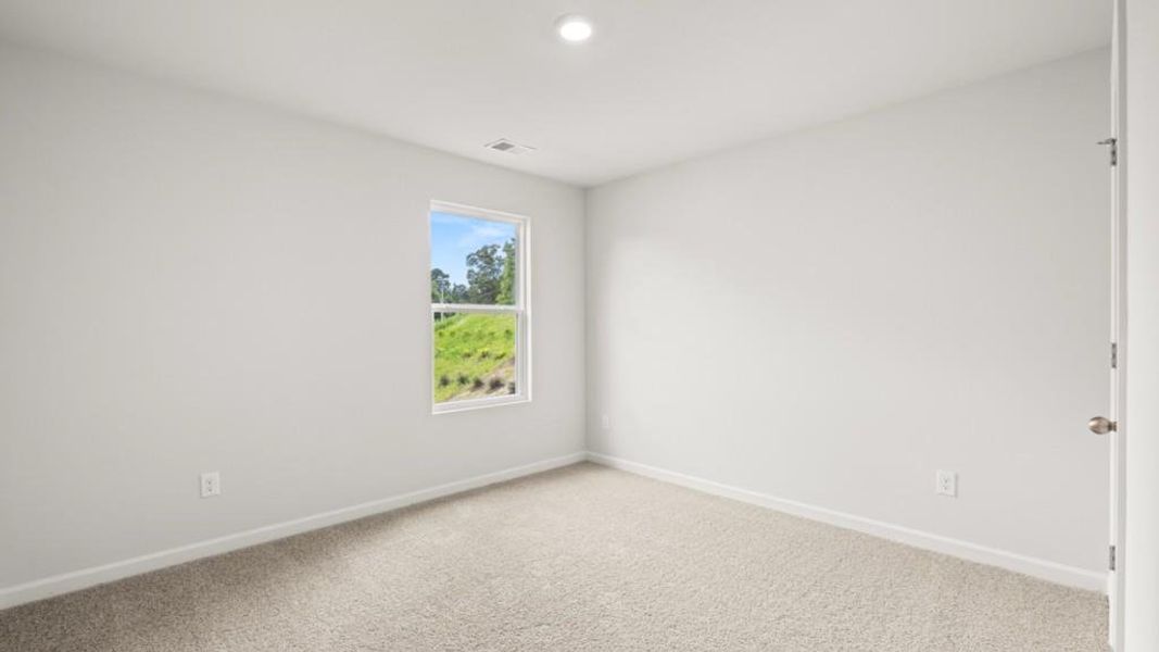 Spacious, unfurnished interior of a new home in Northwoods at Mirror Lake, Villa Rica (Image 15).