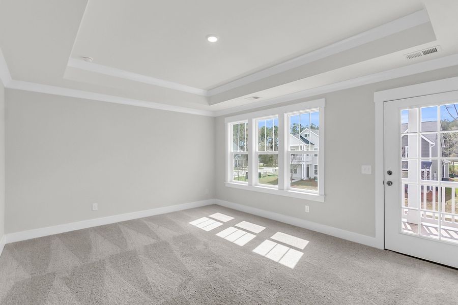 Spacious, unfurnished interior of a new home in Six Oaks, Summerville (Image 32).