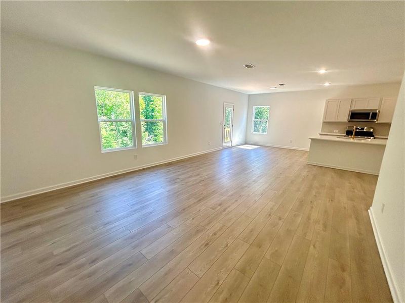 Spacious, unfurnished interior of a new home in , Locust Grove (Image 10).