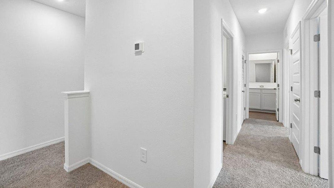 Representative unfurnished interior of a home built from the THE McKENNA by D.R. Horton in Summerlin at Hawthorne Ranch, Lakeland (Image 36).