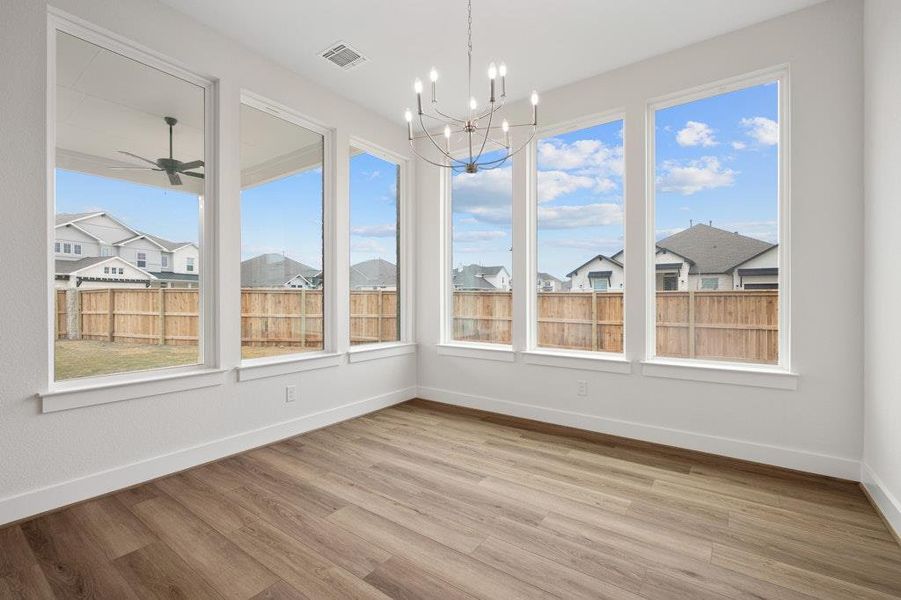 Spacious, unfurnished interior of a new home in Santa Rita Ranch, Liberty Hill (Image 26).