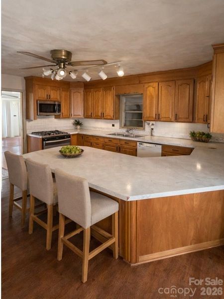Furnished interior view inside a new home in , Winnsboro (Image 6).