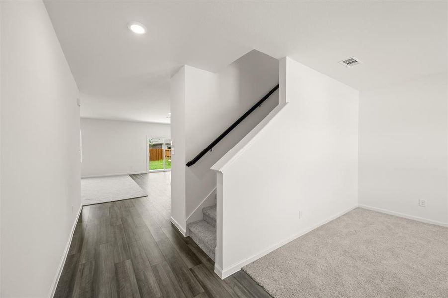 4924 McCoy- Entry-2 4924 McCoy- Entry-2