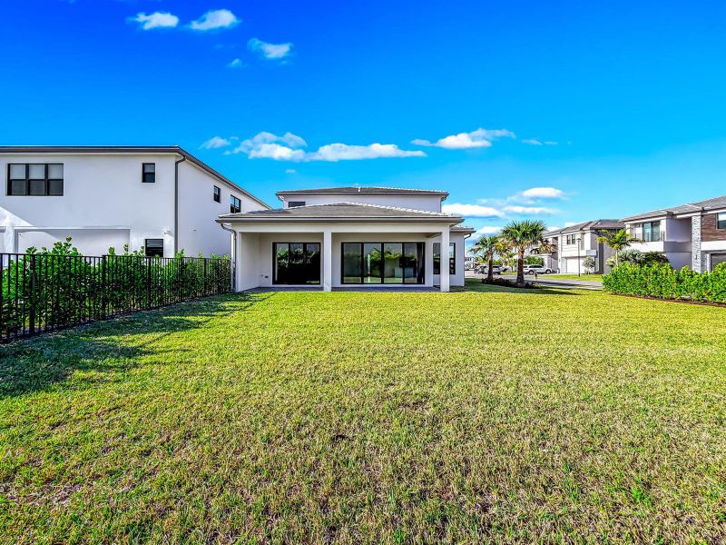 49-web-or-mls-JOY06685