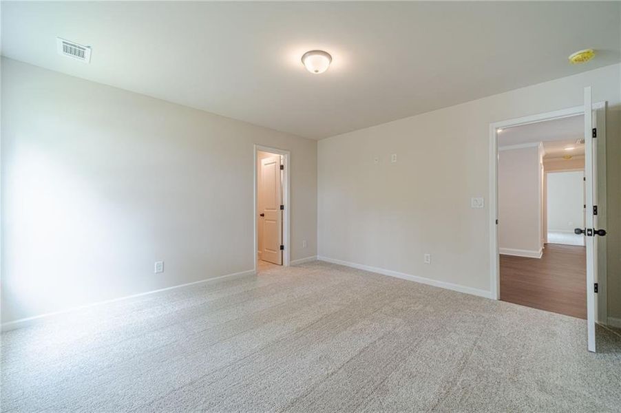 Spacious, unfurnished interior of a new home in , Covington (Image 20).