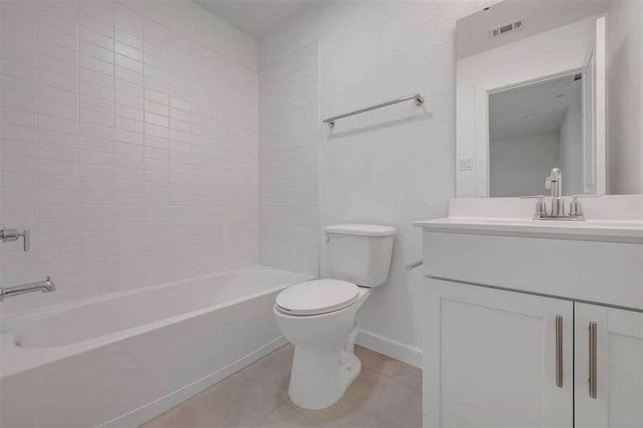 Furnished interior view inside a new home in Providence Commons, Providence Village (Image 11). Furnished interior view inside a new home in Providence Commons, Providence Village (Image 11).