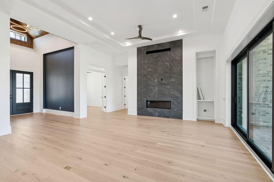 Spacious, unfurnished interior of a new home in , Ravenel (Image 56).