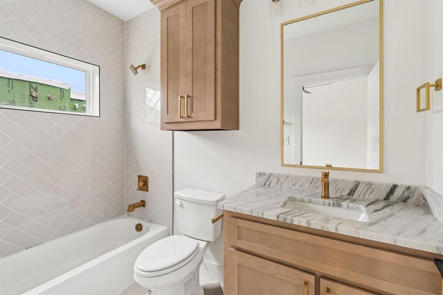 Furnished interior view inside a new home in , Fort Worth (Image 9).