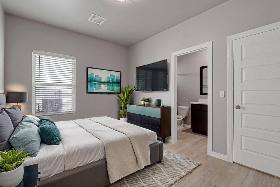 Furnished interior view inside a new home in Emerald Estates, Horizon City (Image 5).