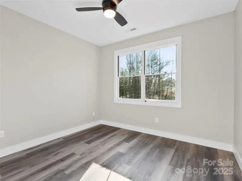 Spacious, unfurnished interior of a new home in , Mills River (Image 11).