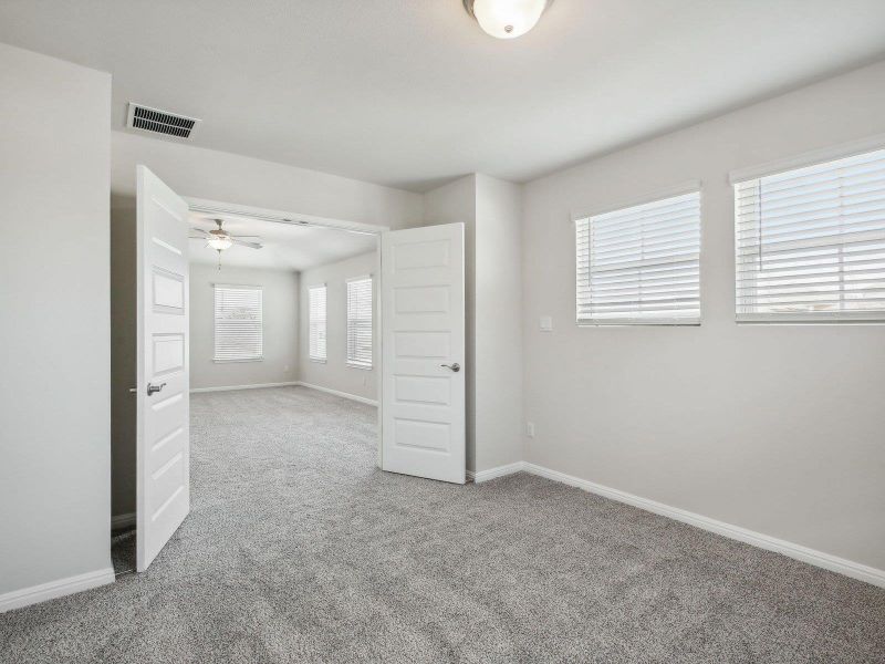 Photo is not of the actual home, but is an inspirational photo of builder’s model home and may depict options, furnishings, and/or decorator features that are not included Photo is not of the actual home, but is an inspirational photo of builder’s model home and may depict options, furnishings, and/or decorator features that are not included