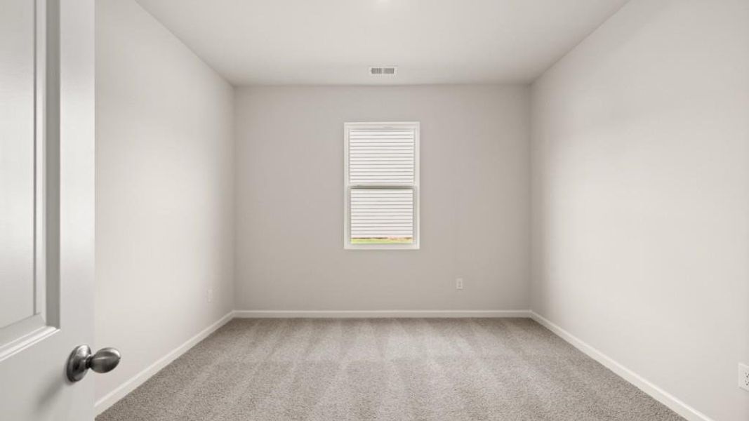 Spacious, unfurnished interior of a new home in Fairhaven, Lithia Springs (Image 14).