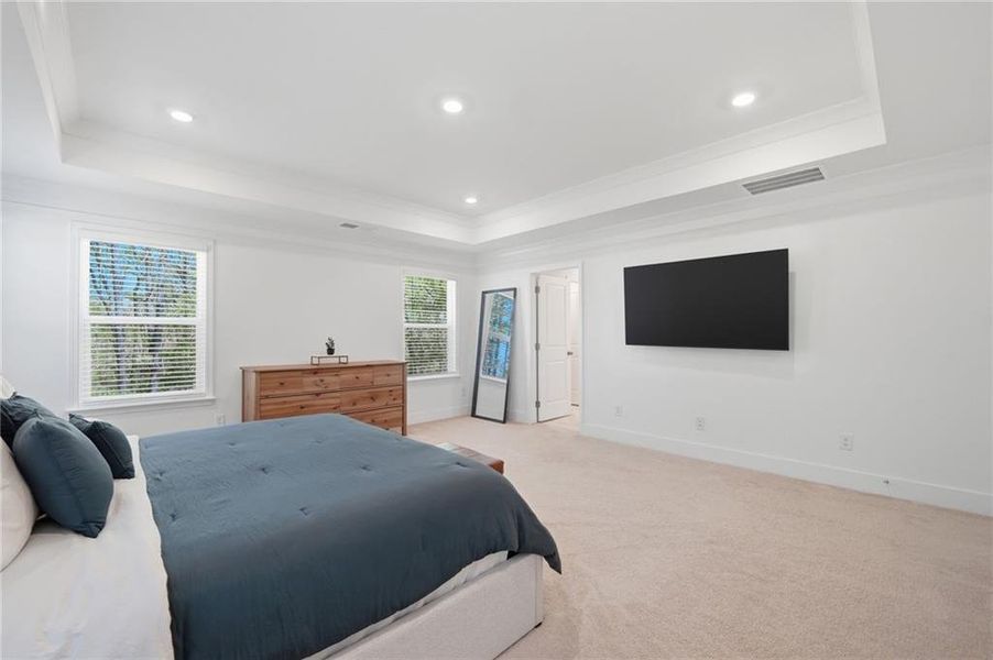 Furnished interior view inside a new home in , Dallas (Image 7).