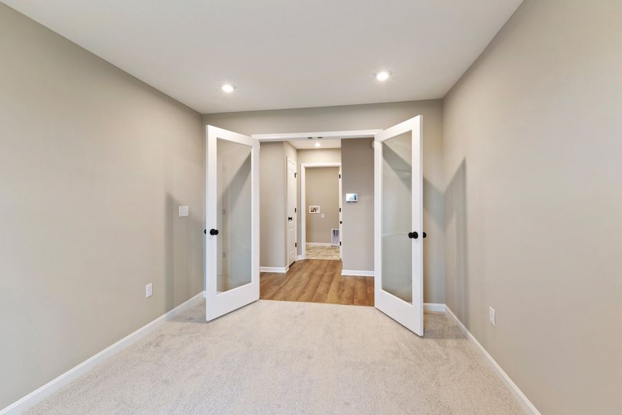 Representative unfurnished interior of a home built from the Beacon by Fischer Homes in Cherry Glen, Euharlee (Image 22).