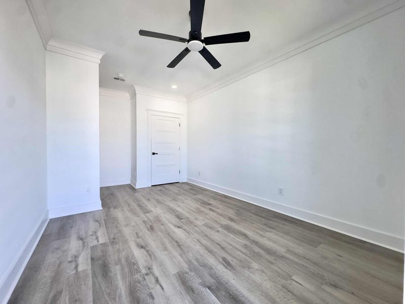 Spacious, unfurnished interior of a new home in , North Charleston (Image 16).